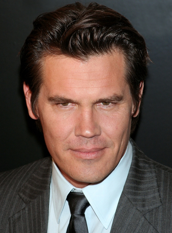 Josh brolin mercedes benz